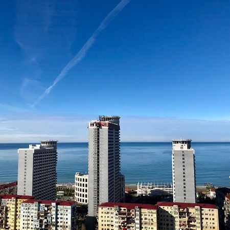 Cozy Bright Apartment With Amazing Sea View Batumi Exterior photo