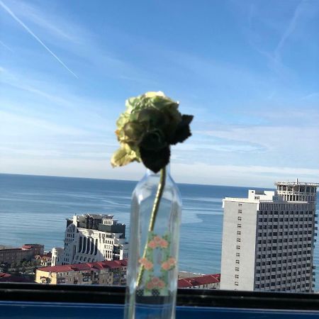 Cozy Bright Apartment With Amazing Sea View Batumi Exterior photo