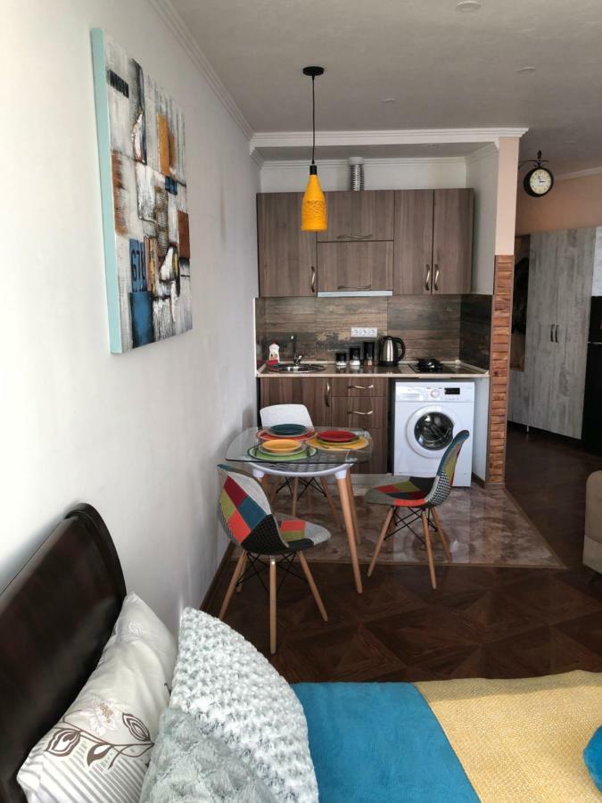 Cozy Bright Apartment With Amazing Sea View Batumi Exterior photo